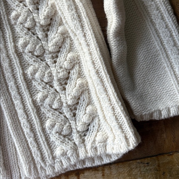 H&M Ivory Cable Knit Baby Girl Cardigan 6-9m - Picture 4 of 7